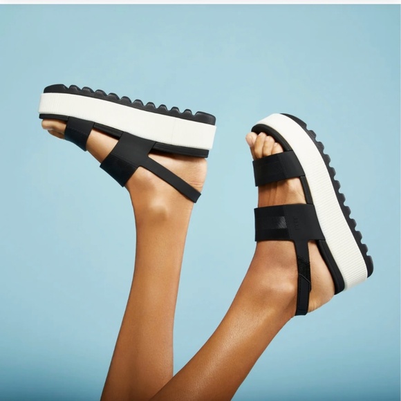 Reef Water Vista Higher Sandals - Picture 2 of 7